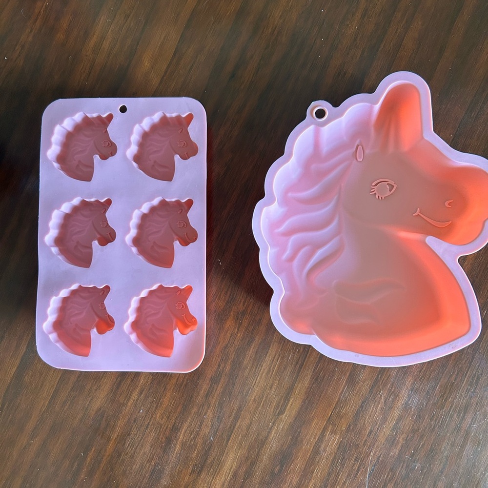 Unicorn baking molds